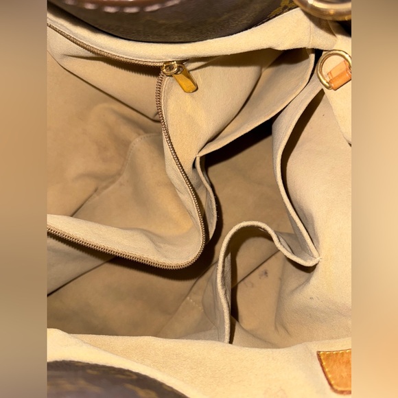 Louis Vuitton Monogram Artsy MM FULL INCLUSION ~ LV Box, LV Dust Bag and Cards - Picture 7 of 15